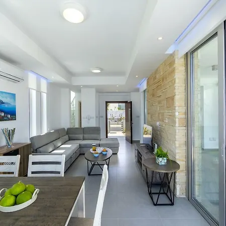 Lifestyle Mylos 9 Villa Protaras