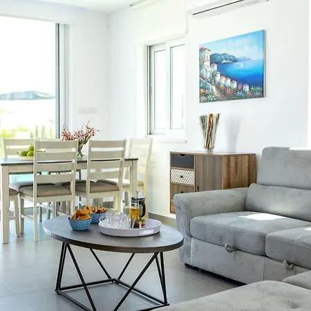 Villa Lifestyle Mylos 9 Protarász